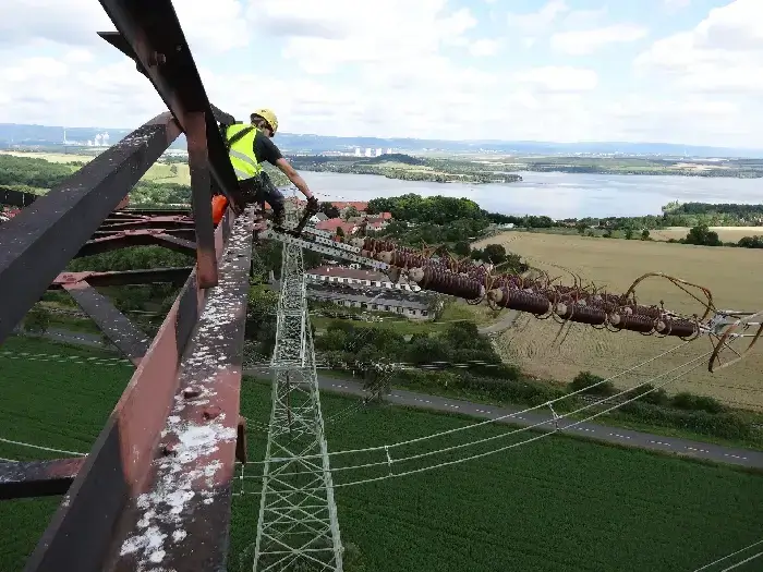 Über uns - Ostom.cz